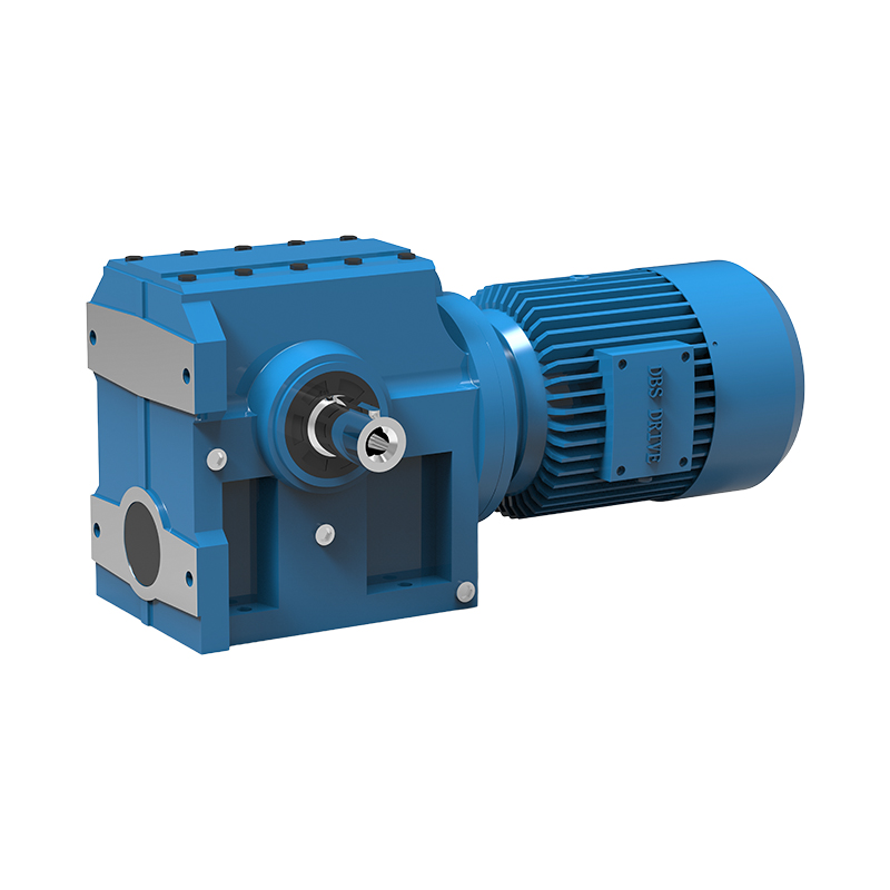 What is the key role of the connection method between the gear and the motor in power transmission in a gear motor?